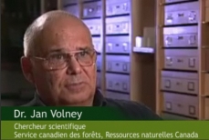 Photo de Jan Volney, chercheur scientifique au Service canadien des forêts