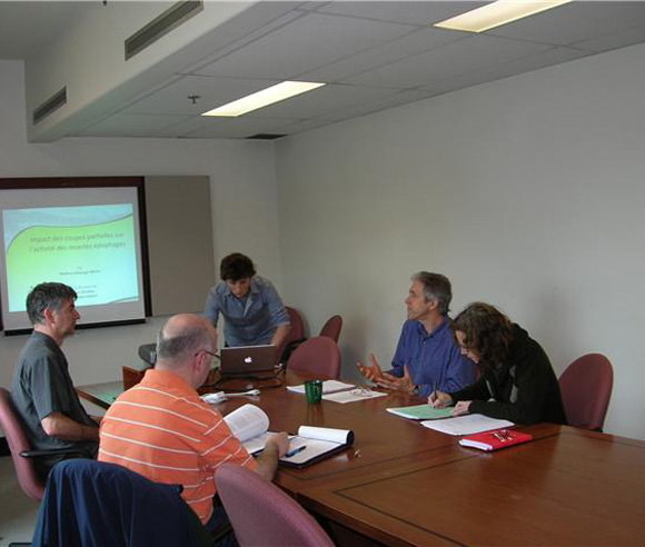 Photo of Alain Cogliastro in an advisory committee